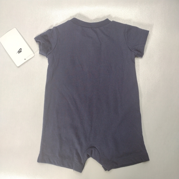 Nike Futura  Infant Coverall Outfit 3 months - Picture 2 of 2